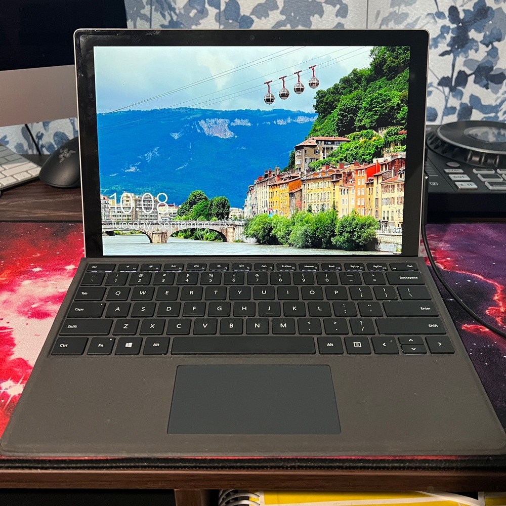 Microsoft Surface Pro 5